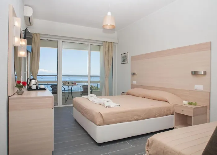 מלון Golden Alexandros Corfu (city)